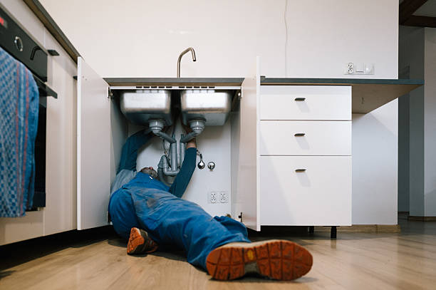 Professional Drain Cleaning technician working in San Diego, TX